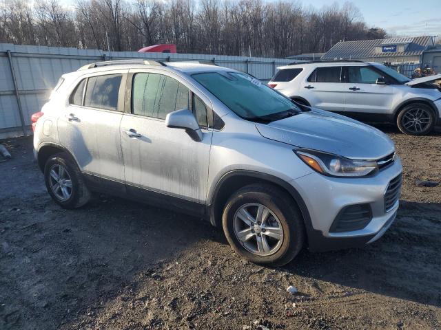 Photo 4 from auction – 2018 CHEVROLET TRAX with VIN KL7CJPSB9JB699374