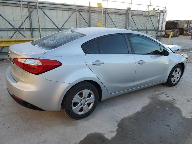 Photo 3 from auction – 2016 KIA FORTE LX with VIN KNAFX4A63G5532630