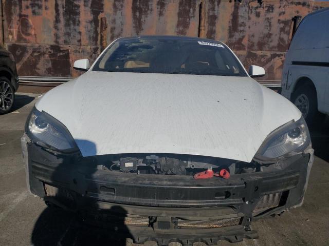 Photo 5 from auction – 2015 TESLA MODEL S 60 with VIN 5YJSA1S1XFF097901