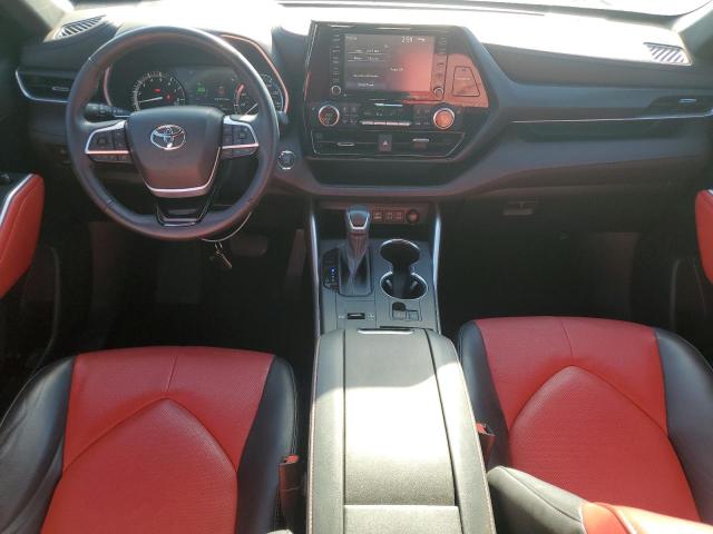 Photo 8 from auction – 2022 TOYOTA HIGHLANDER with VIN 5TDLZRAH7NS143334