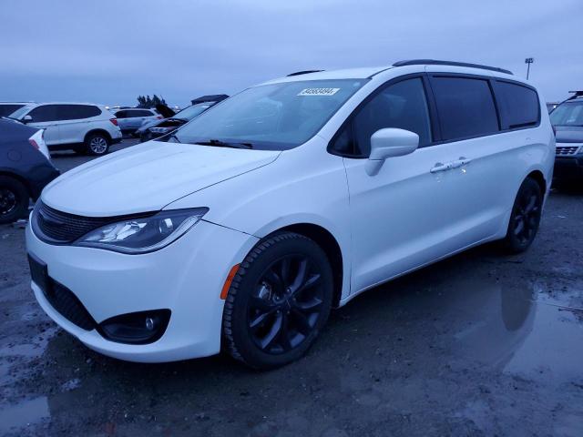 CHRYSLER PACIFICA T 2019 with VIN 2C4RC1FG5KR681418 - Photo from auction