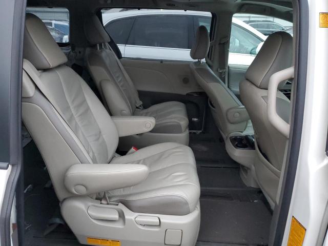 Photo 10 from auction – 2011 TOYOTA SIENNA XLE with VIN 5TDDK3DC3BS015867