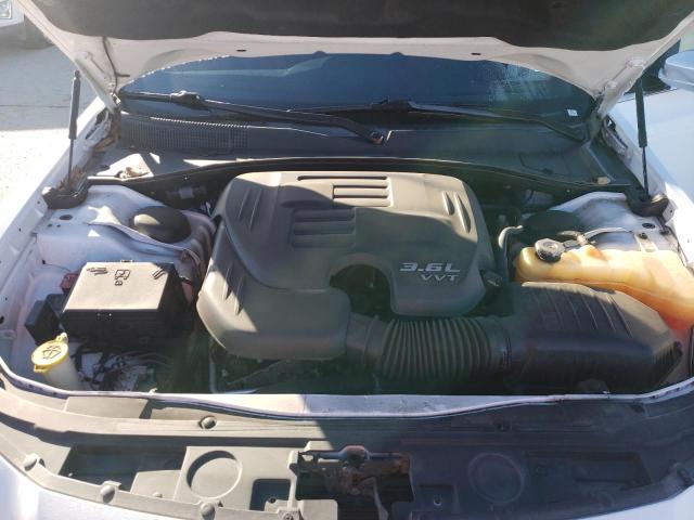 Photo 11 from auction – 2017 CHRYSLER 300C PLATI with VIN 2C3CCAPG1HH657446