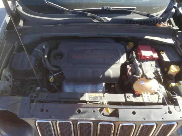 Photo 12 from auction – 2018 JEEP RENEGADE L with VIN ZACCJABB1JPJ37889