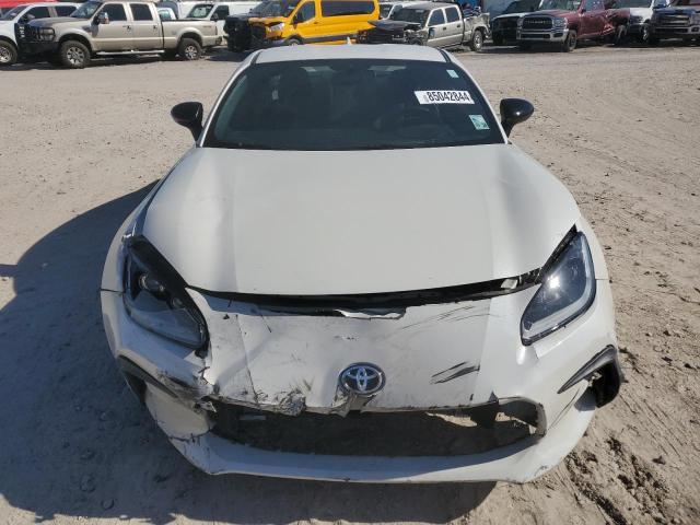 Photo 5 from auction – 2023 TOYOTA GR 86 PREM with VIN JF1ZNBE10P9762875