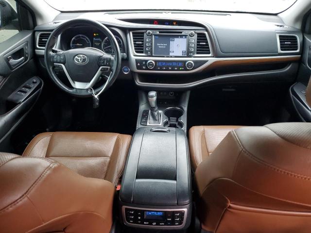 Photo 8 from auction – 2018 TOYOTA HIGHLANDER with VIN 5TDDGRFH4JS039865