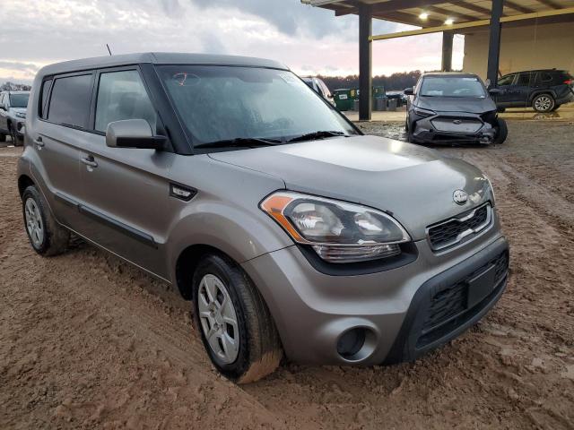 Photo 4 from auction – 2013 KIA SOUL with VIN KNDJT2A52D7621318