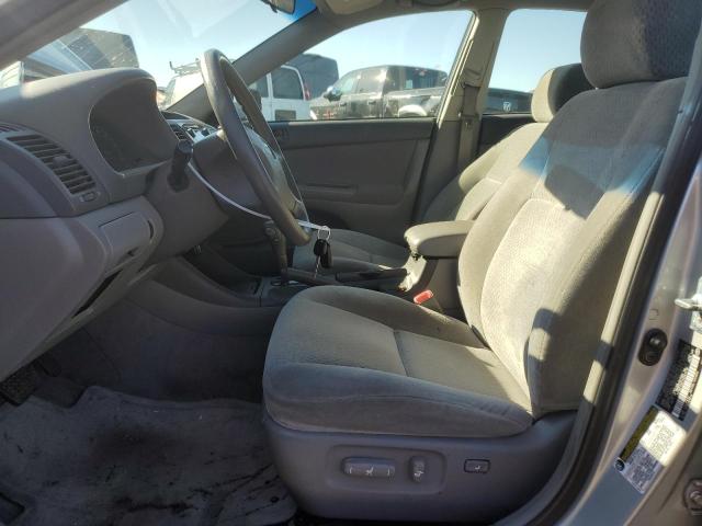 Photo 7 from auction – 2004 TOYOTA CAMRY LE with VIN 4T1BF32K14U077719