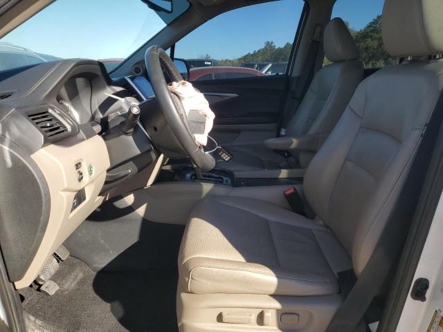 Photo 7 from auction – 2019 HONDA RIDGELINE with VIN 5FPYK3F60KB027026