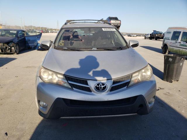 Photo 5 from auction – 2015 TOYOTA RAV4 XLE with VIN JTMWFREVXFJ044608
