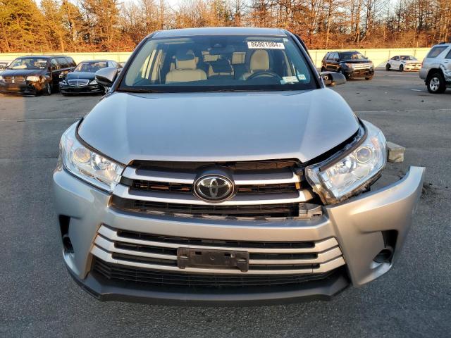 Photo 5 from auction – 2018 TOYOTA HIGHLANDER with VIN 5TDBZRFH6JS905437