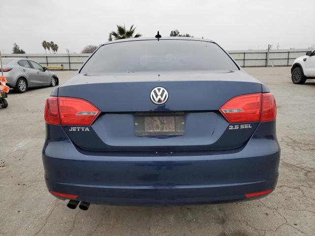 Photo 6 from auction – 2011 VOLKSWAGEN JETTA SEL with VIN 3VWLZ7AJ8BM093026