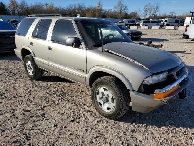 Photo 4 from auction – 2002 CHEVROLET BLAZER with VIN 1GNDT13W32K176893