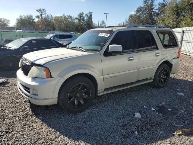 Photo 1 from auction – 2006 LINCOLN NAVIGATOR with VIN 5LMFU275X6LJ12879