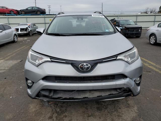 Photo 5 from auction – 2017 TOYOTA RAV4 XLE with VIN 2T3RFREV2HW688718