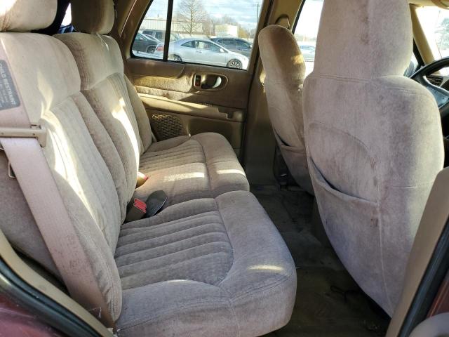 Photo 10 from auction – 1998 CHEVROLET BLAZER with VIN 1GNDT13W9W2224077