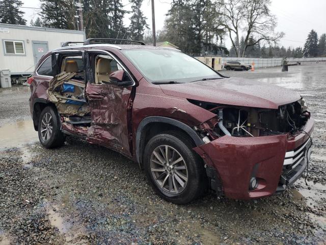 Photo 4 from auction – 2017 TOYOTA HIGHLANDER with VIN 5TDJZRFHXHS445611
