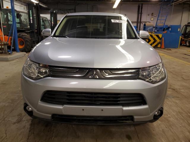 Photo 5 from auction – 2014 MITSUBISHI OUTLANDER with VIN JA4AZ3A33EZ014637