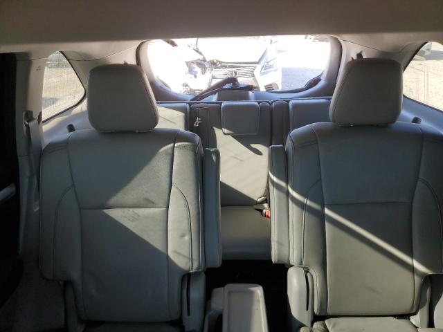 Photo 10 from auction – 2018 TOYOTA HIGHLANDER with VIN 5TDKZRFH0JS266357
