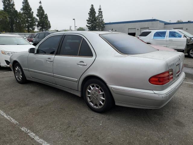 Zdjęcie 2 z aukcji – 2001 MERCEDES-BENZ E 320 z VIN WDBJF65J11B226091