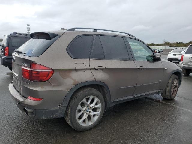 Photo 3 from auction – 2012 BMW X5 XDRIVE3 with VIN 5UXZV4C5XCL745749