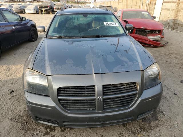 Photo 5 from auction – 2005 DODGE MAGNUM SXT with VIN 2D4FV48V05H116954