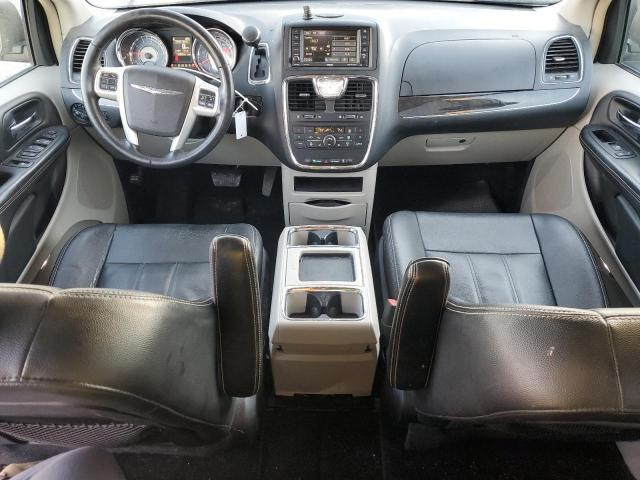 Photo 8 from auction – 2016 CHRYSLER TOWN & COU with VIN 2C4RC1BG9GR199466