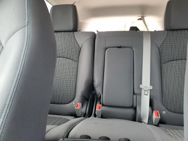 Photo 10 from auction – 2017 CHEVROLET TRAVERSE L with VIN 1GNKVGKD3HJ110038