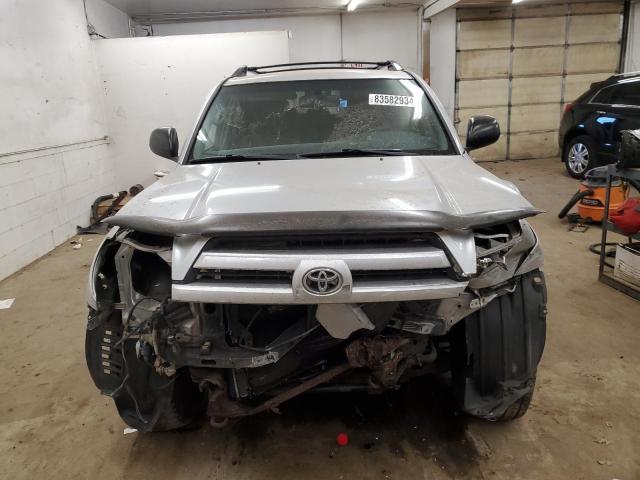 Photo 5 from auction – 2004 TOYOTA 4RUNNER SR with VIN JTEBU14R940035343
