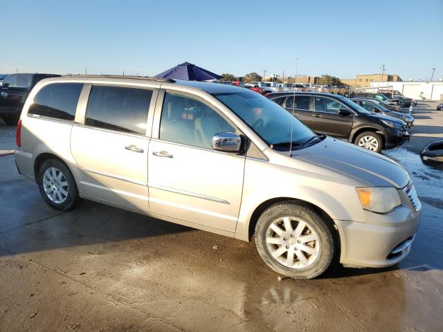 Photo 4 from auction – 2012 CHRYSLER TOWN & COU with VIN 2C4RC1CG5CR270168