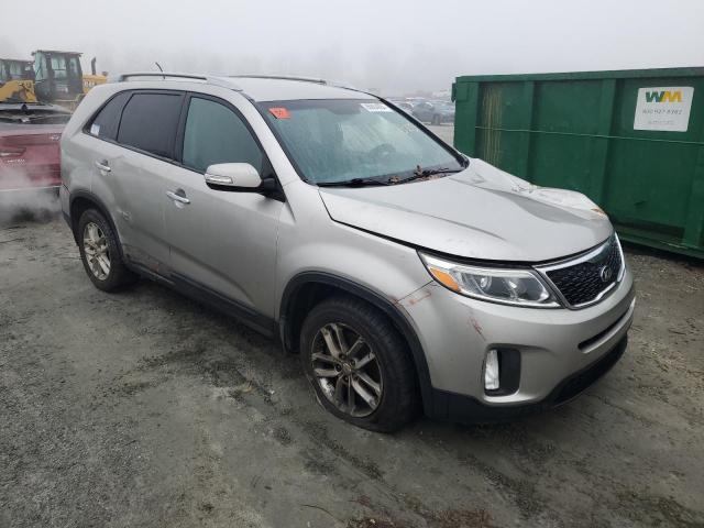 Photo 4 from auction – 2015 KIA SORENTO LX with VIN 5XYKT3A67FG566244
