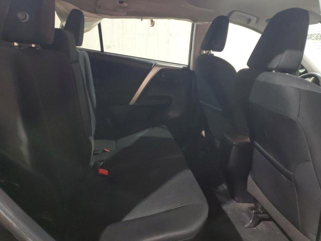 Photo 11 from auction – 2015 TOYOTA RAV4 LE with VIN 2T3BFREV7FW302857