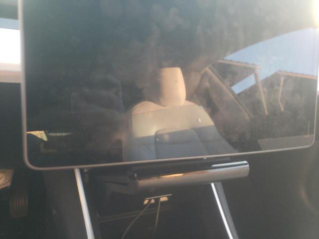 Photo 9 from auction – 2018 TESLA MODEL 3 with VIN 5YJ3E1EB3JF170032