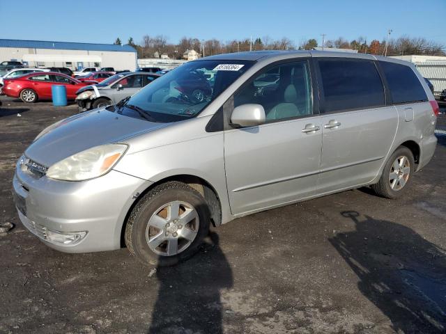 TOYOTA SIENNA 2004 with VIN 5TDZA22C74S109047 - Photo from auction