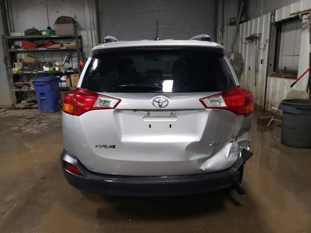 Photo 6 from auction – 2015 TOYOTA RAV4 XLE with VIN 2T3WFREV9FW169147