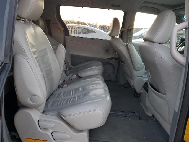 Photo 11 from auction – 2011 TOYOTA SIENNA XLE with VIN 5TDYK3DC2BS088035