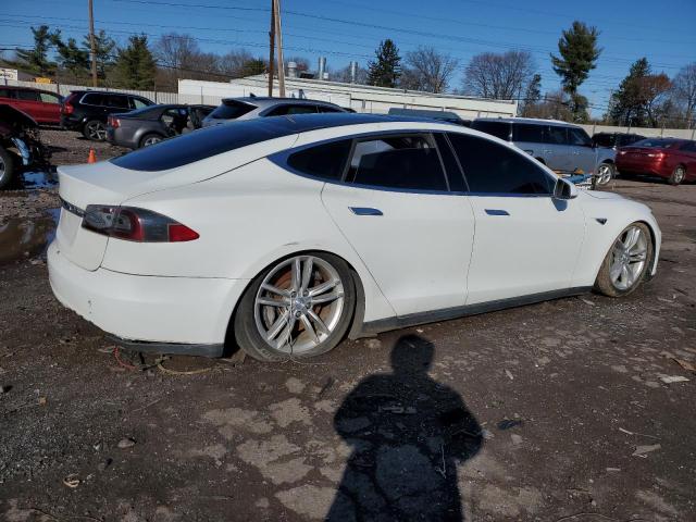 Photo 3 from auction – 2013 TESLA MODEL S with VIN 5YJSA1CG2DFP07855