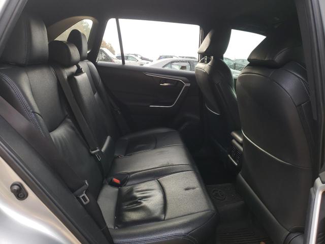 Photo 11 from auction – 2023 TOYOTA RAV4 SE with VIN JTM16RFV3PJ029930