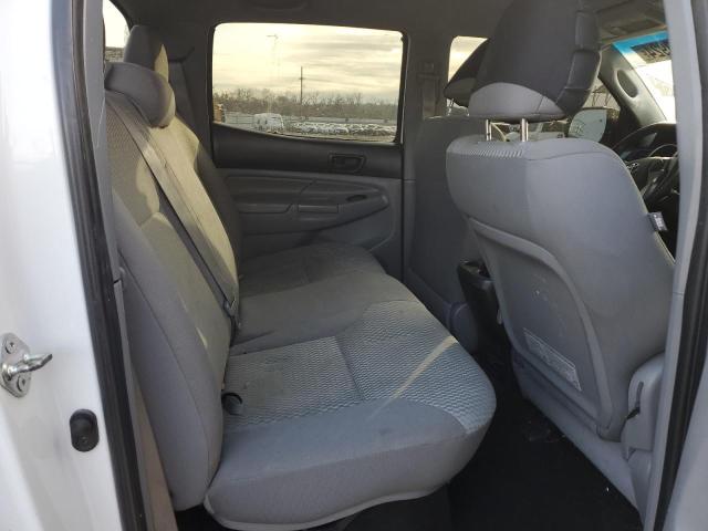Photo 10 from auction – 2014 TOYOTA TACOMA DOU with VIN 5TFLU4EN8EX102111