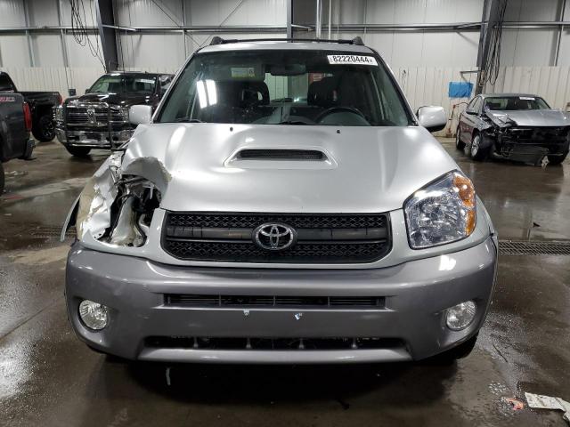 Photo 5 from auction – 2004 TOYOTA RAV4 with VIN JTEHD20V446013590