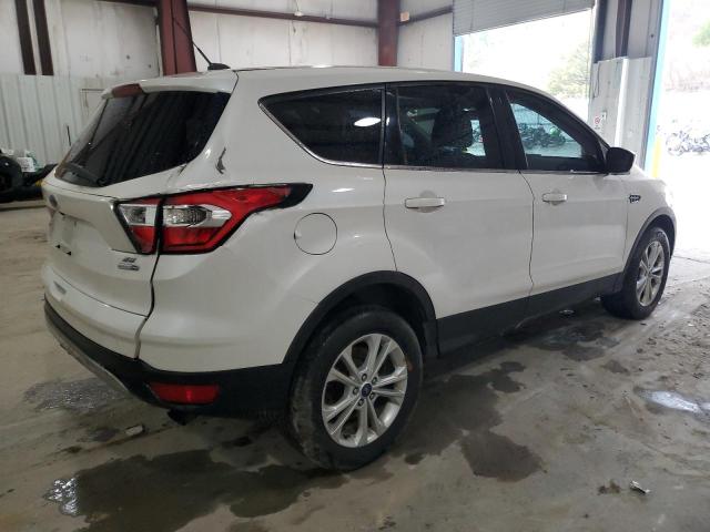 Снимка 3 от търг – 2017 FORD ESCAPE SE с VIN 1FMCU9GD7HUC22324