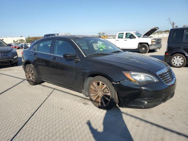 Photo 4 from auction – 2013 CHRYSLER 200 TOURIN with VIN 1C3CCBBB8DN727673