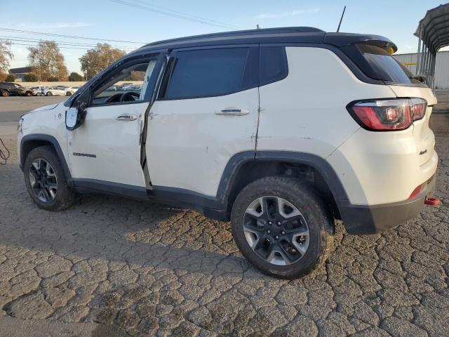Photo 2 from auction – 2018 JEEP COMPASS TR with VIN 3C4NJDDB1JT454333