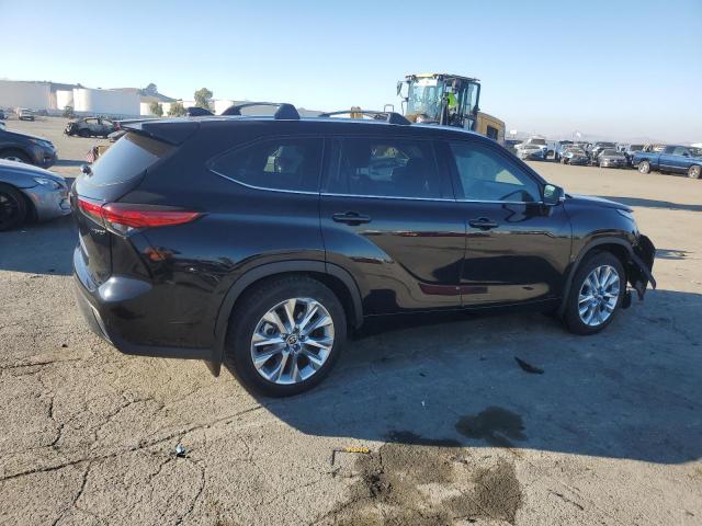 Photo 3 from auction – 2022 TOYOTA HIGHLANDER with VIN 5TDXBRCH3NS556094