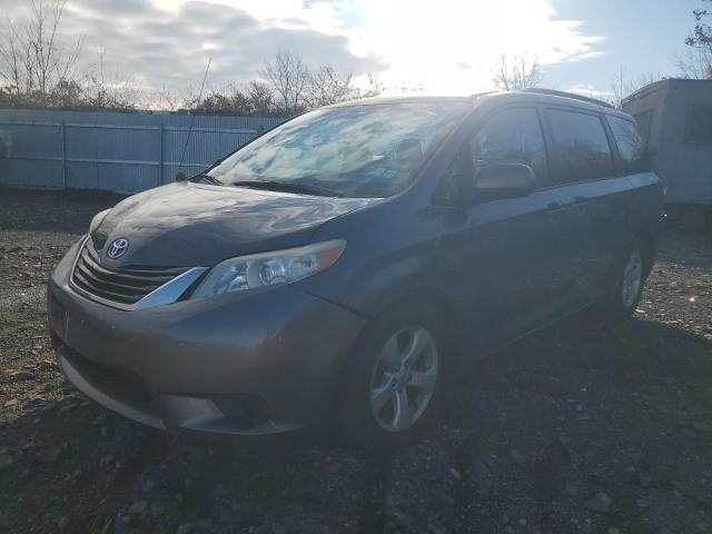 Фото 1 с аукциона – 2012 TOYOTA SIENNA с VIN 5TDKK3DC3CS253775