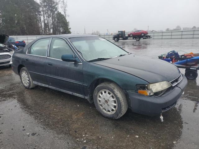 Photo 4 from auction – 1996 HONDA ACCORD EX with VIN 1HGCD5656TA174575