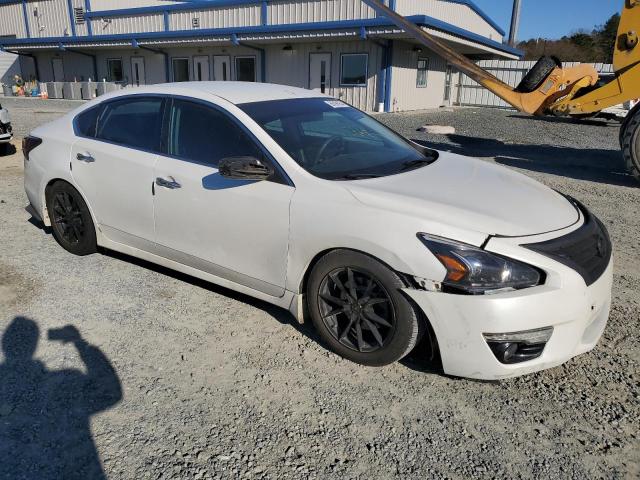 Photo 4 from auction – 2015 NISSAN ALTIMA 2.5 with VIN 1N4AL3AP4FN308301