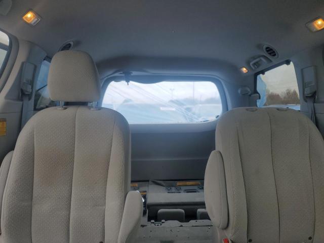 Photo 10 from auction – 2014 TOYOTA SIENNA LE with VIN 5TDJK3DC3ES091869