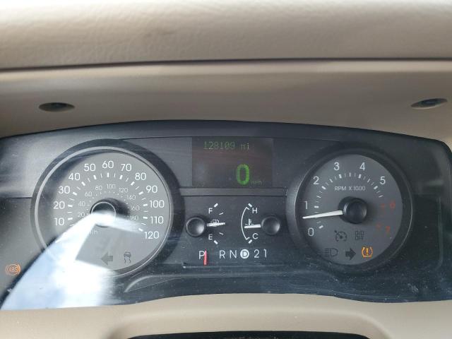 Photo 9 from auction – 2008 MERCURY GRAND MARQ with VIN 2MEFM75V28X661357