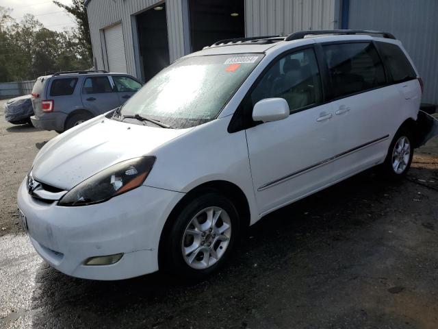 TOYOTA SIENNA XLE 2006 with VIN 5TDBA22C06S061055 - Photo from auction